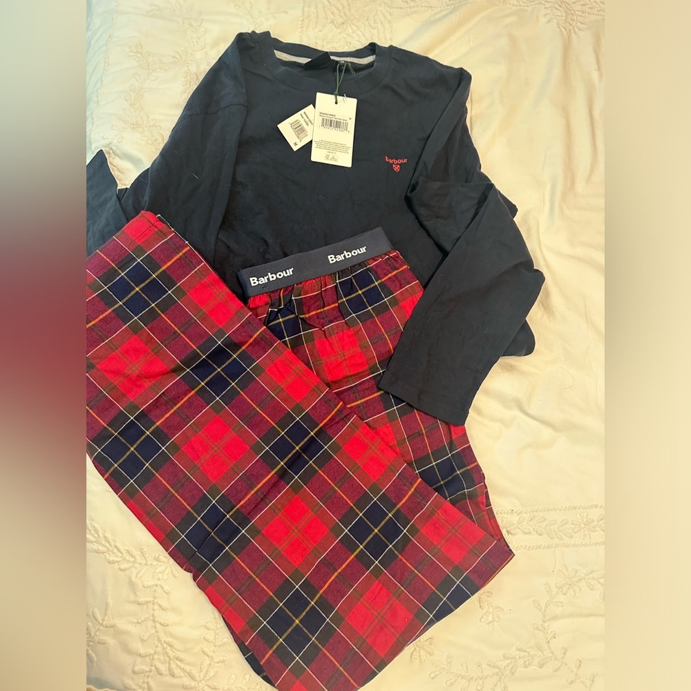 Men’s Barbour pajamas NWT size M.
